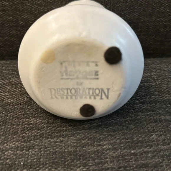 Lot of two miniature vintage vases. One marked Restoration Hardware - Haggar - Picture 7 of 7